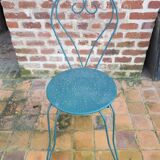 Wrought iron garden furniture , 1 table , 4 chairs