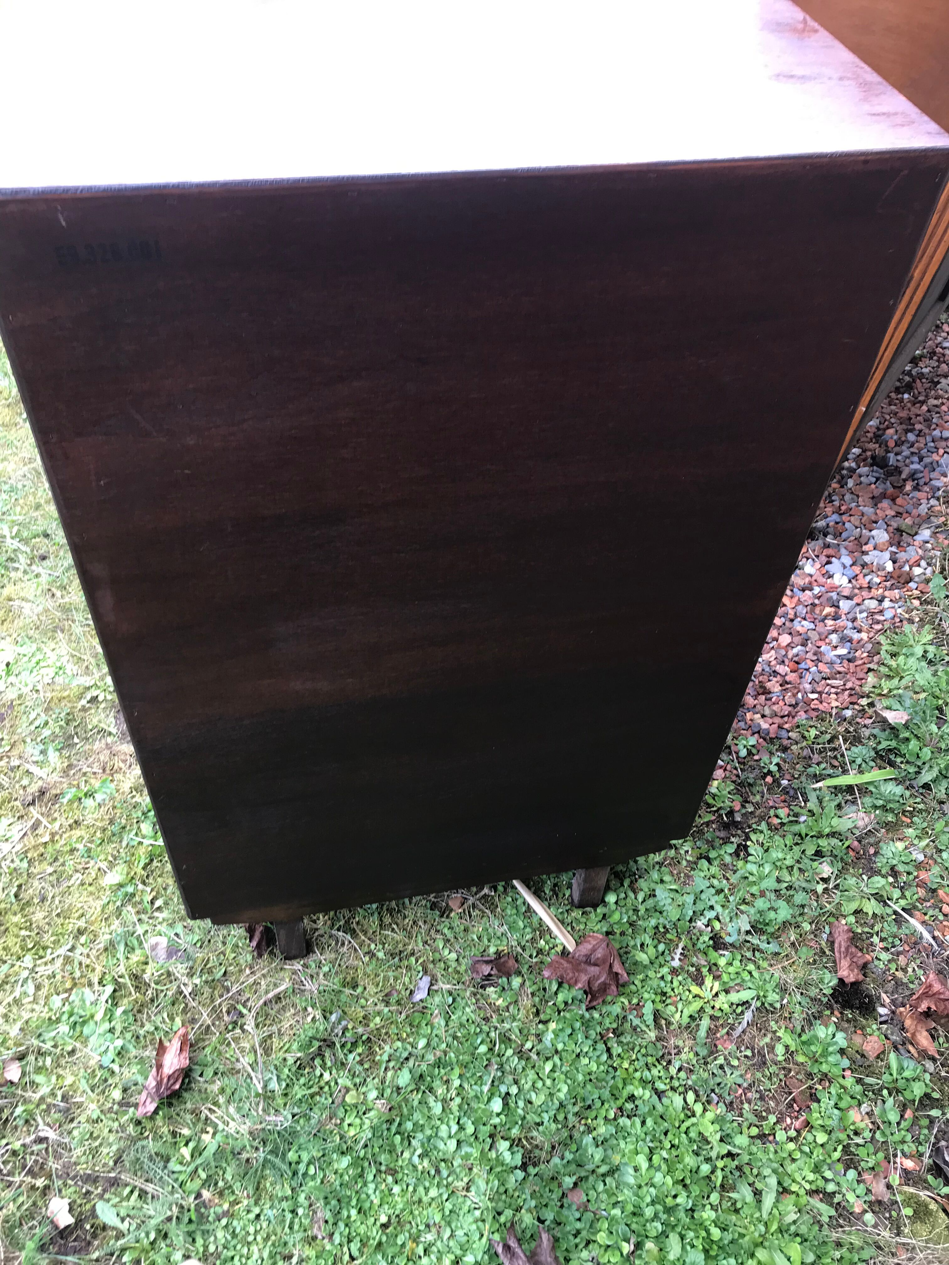Commode vintage