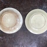 2 old plates in dabbling