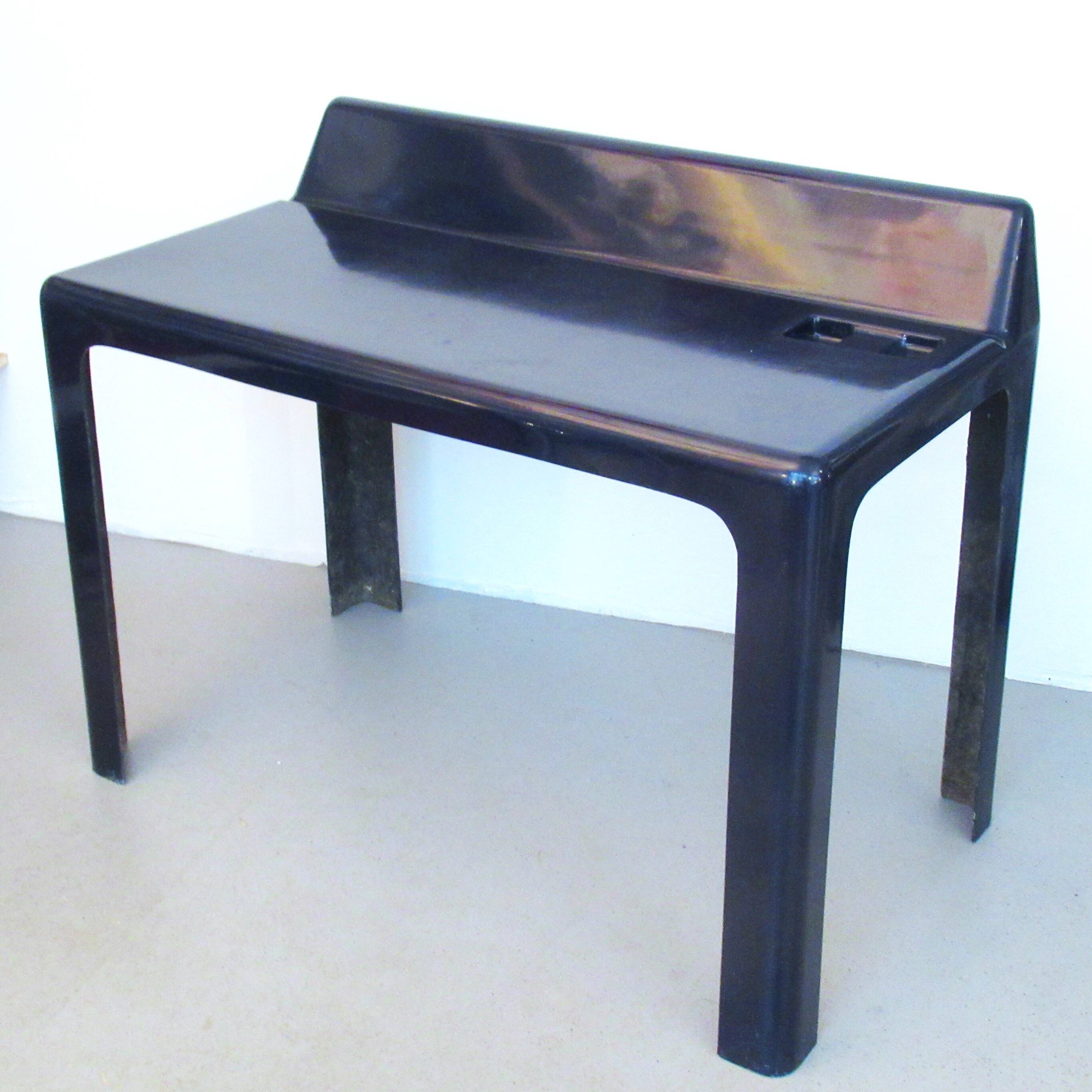 Ginger desk by Patrick Gingembre for Paulus 1970