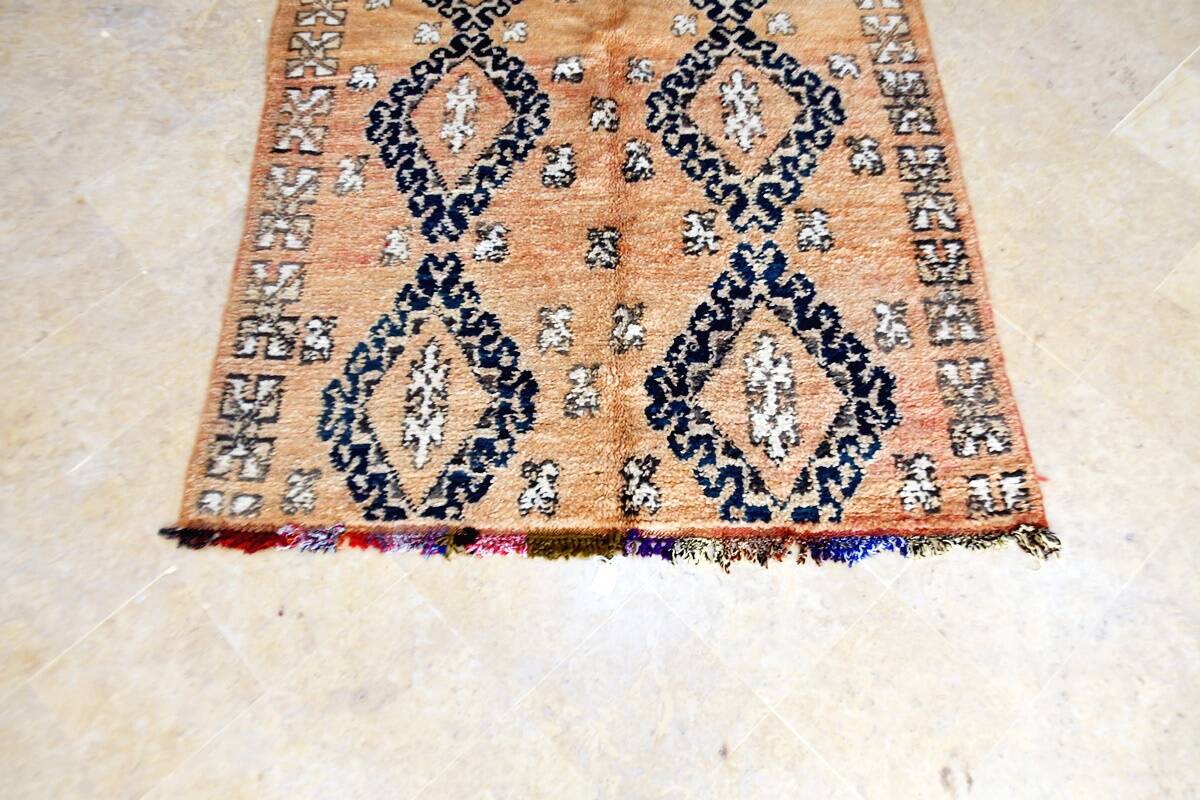 Moroccan berber rug zemmour vintage 290 x 160cm
