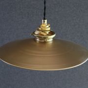 suspension opaline ancienne peinte en doré, livrée avec cable et douille neufs