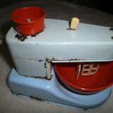 Antique toy in sheet metal Gama