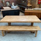 Farmhouse table and its 2 benches