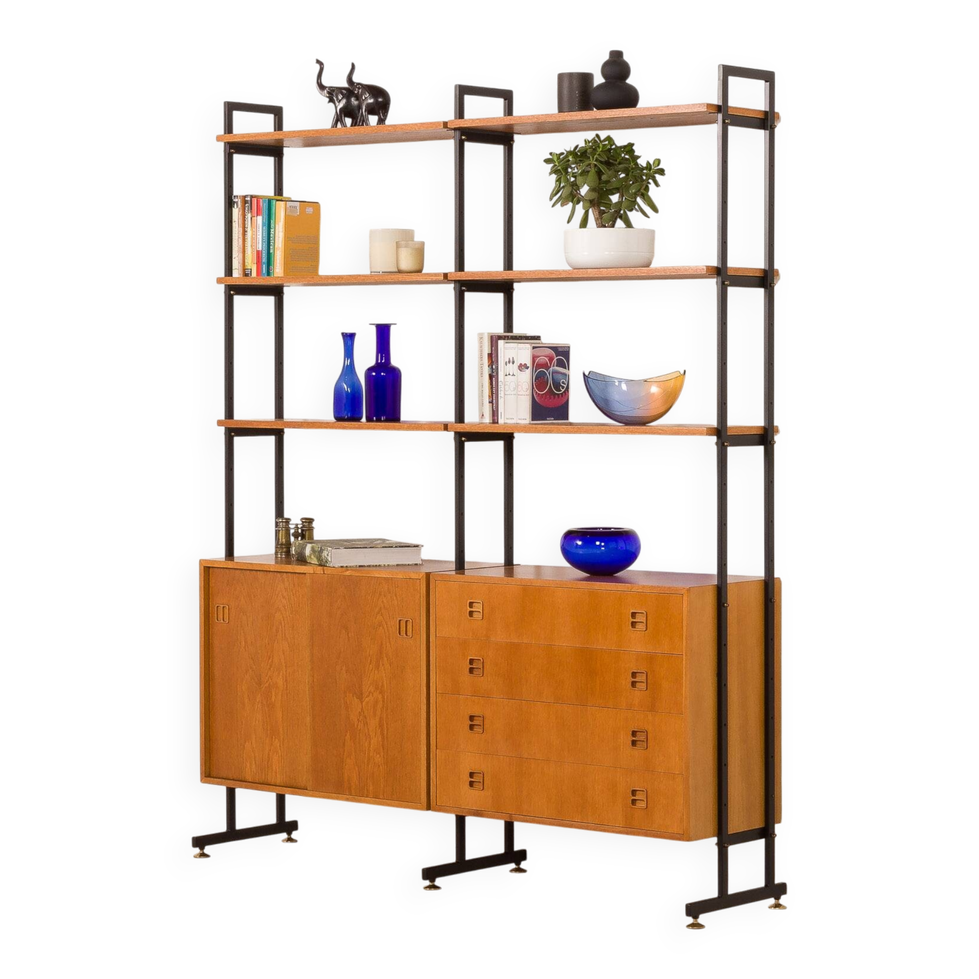 Wall unit, Scandinavian bookshelf in oak, 1970s.