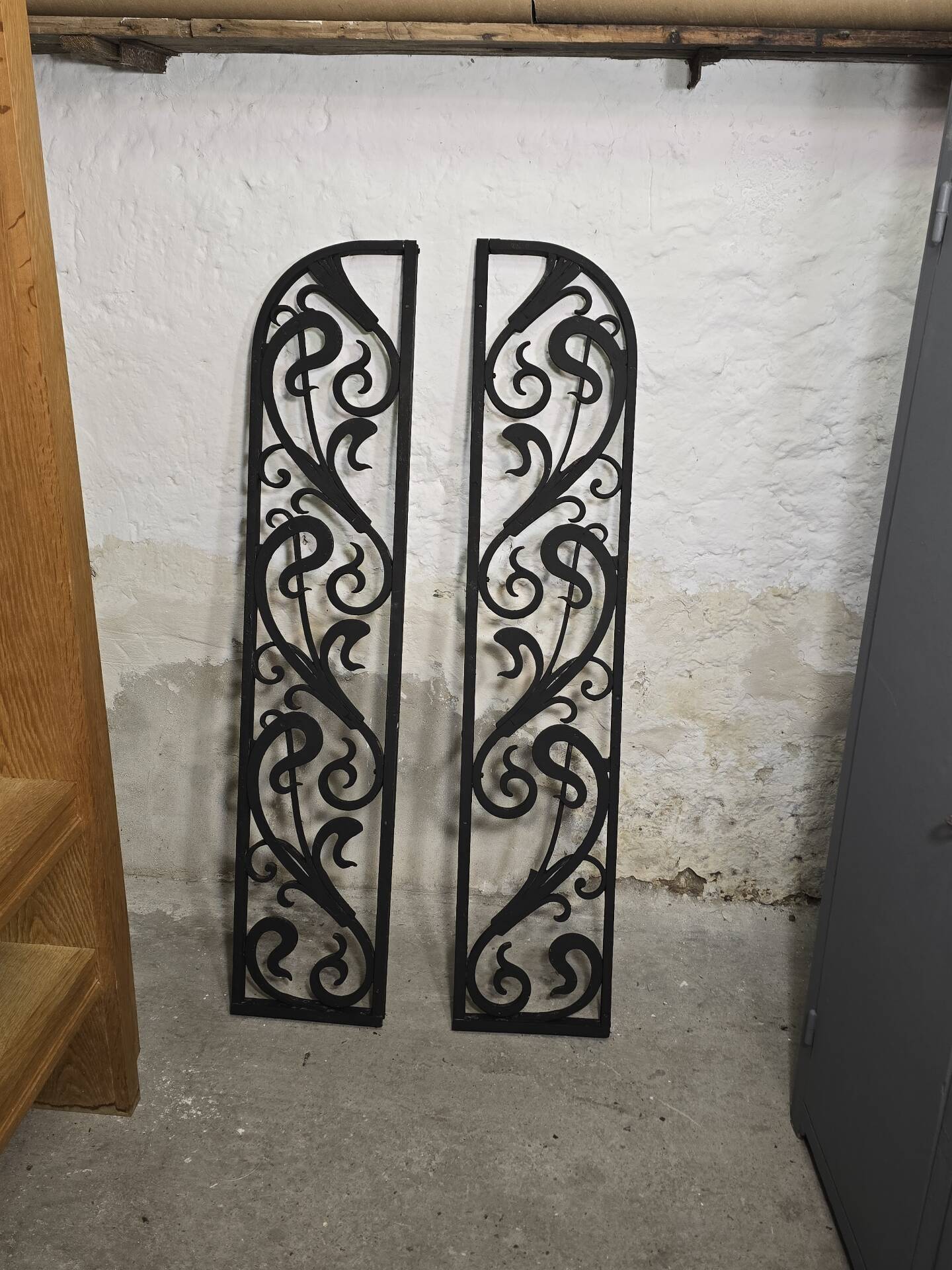 Wrought iron grille from the early 20th century Art Deco / Art Nouveau