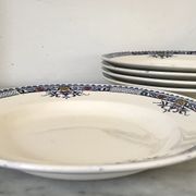 Lot of 5 lily Longchamp hollow plates, iron earth