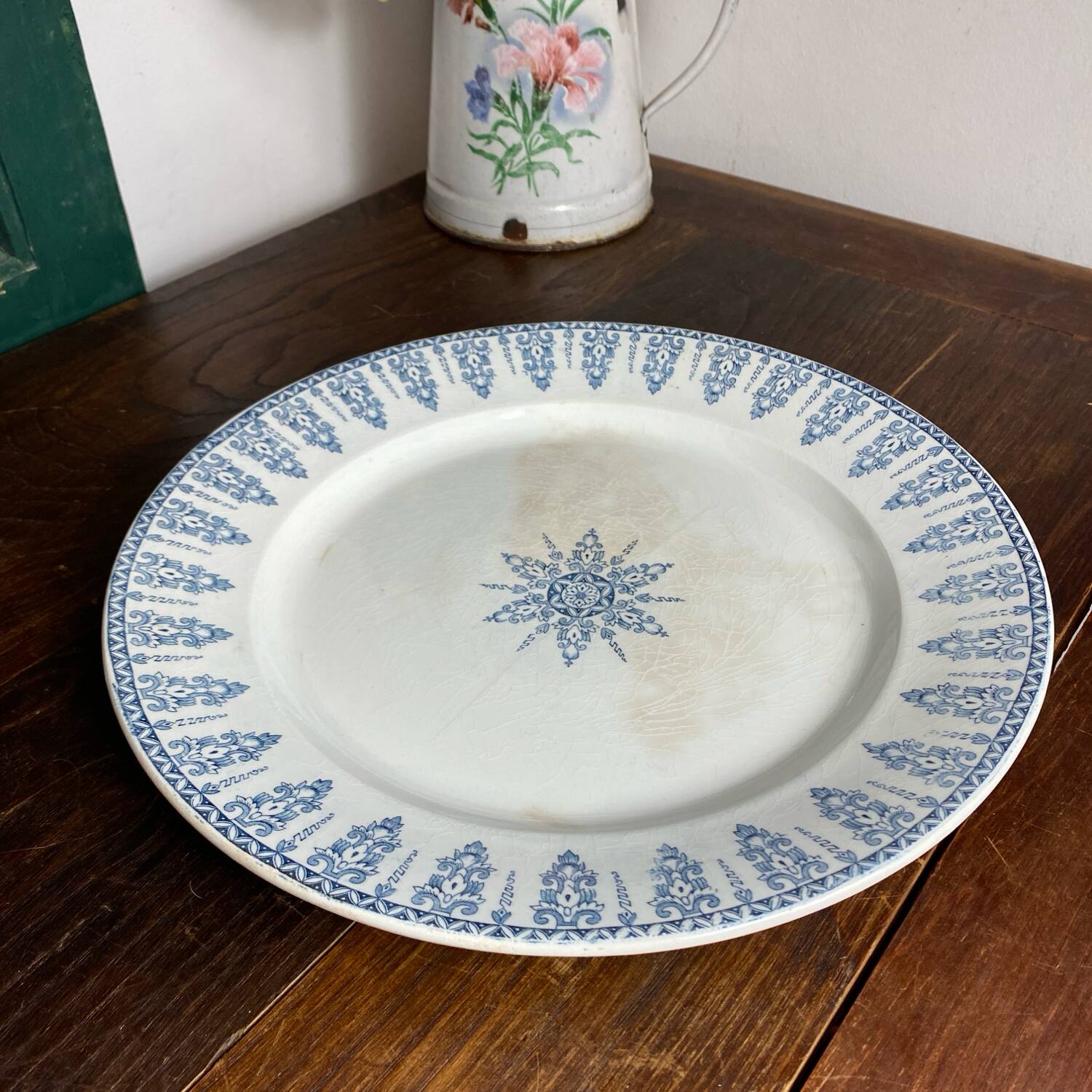 Serving dish, iron earth, Gien