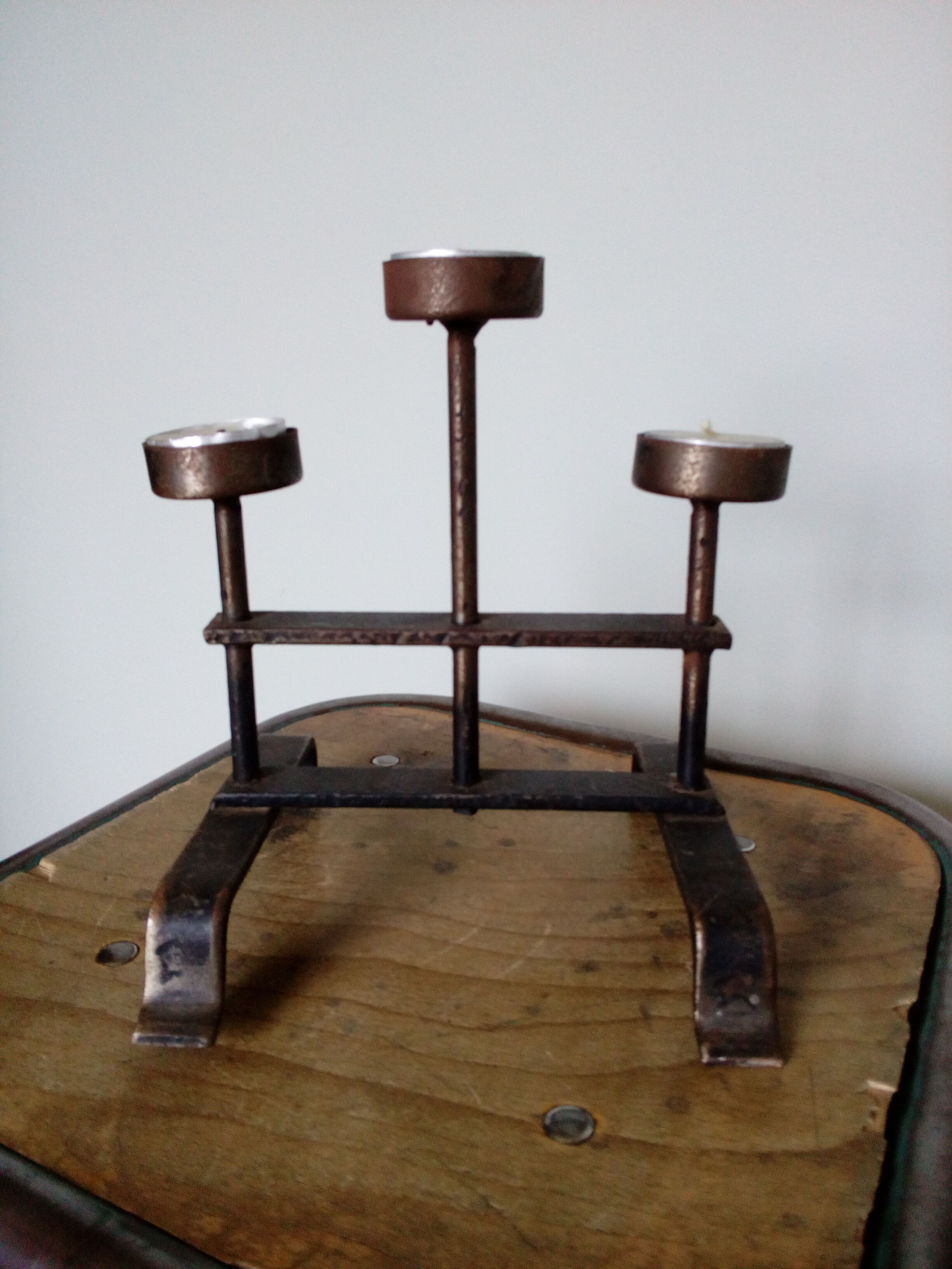 Metal candleholder