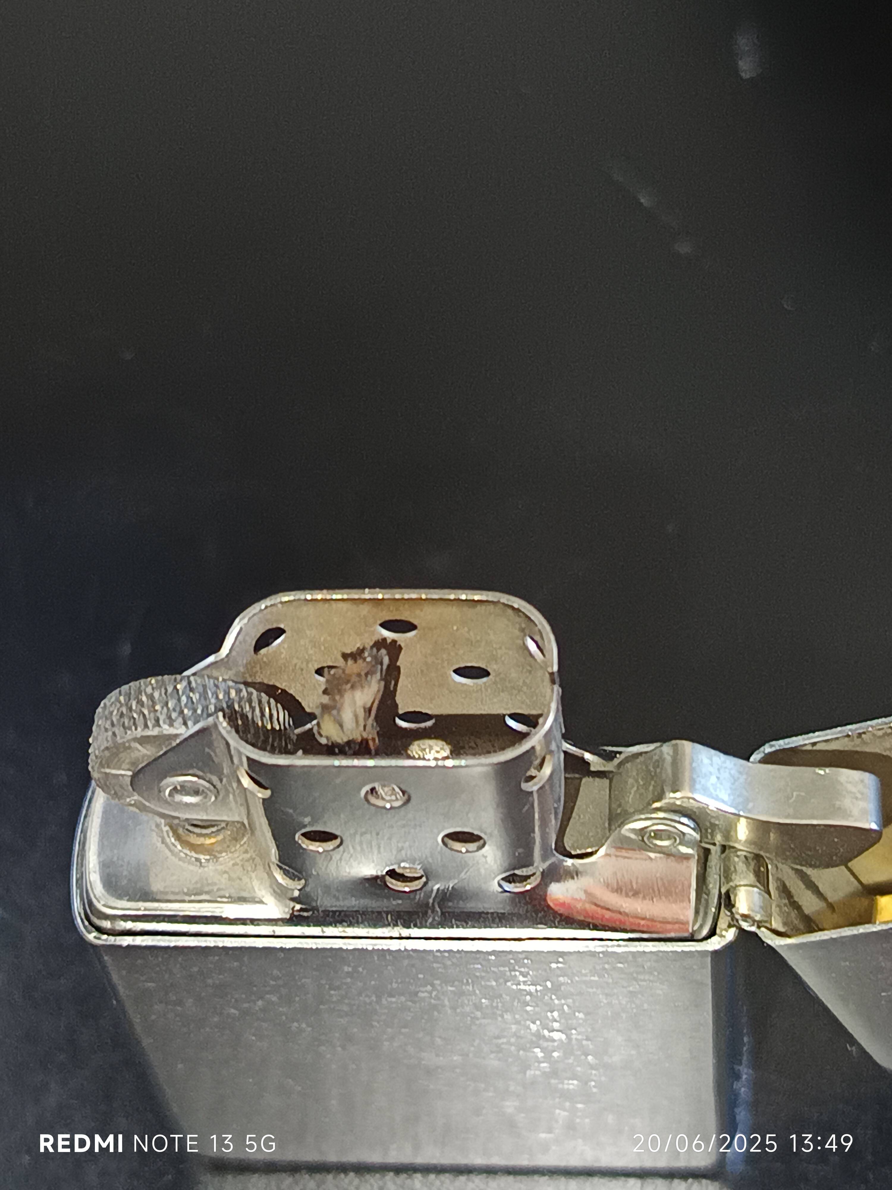 Zippo 1975 lighter with Scottish Masonic motif