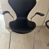 Chaises Arne Jacobsen