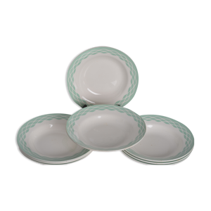 8 assiettes creuses terre de fer