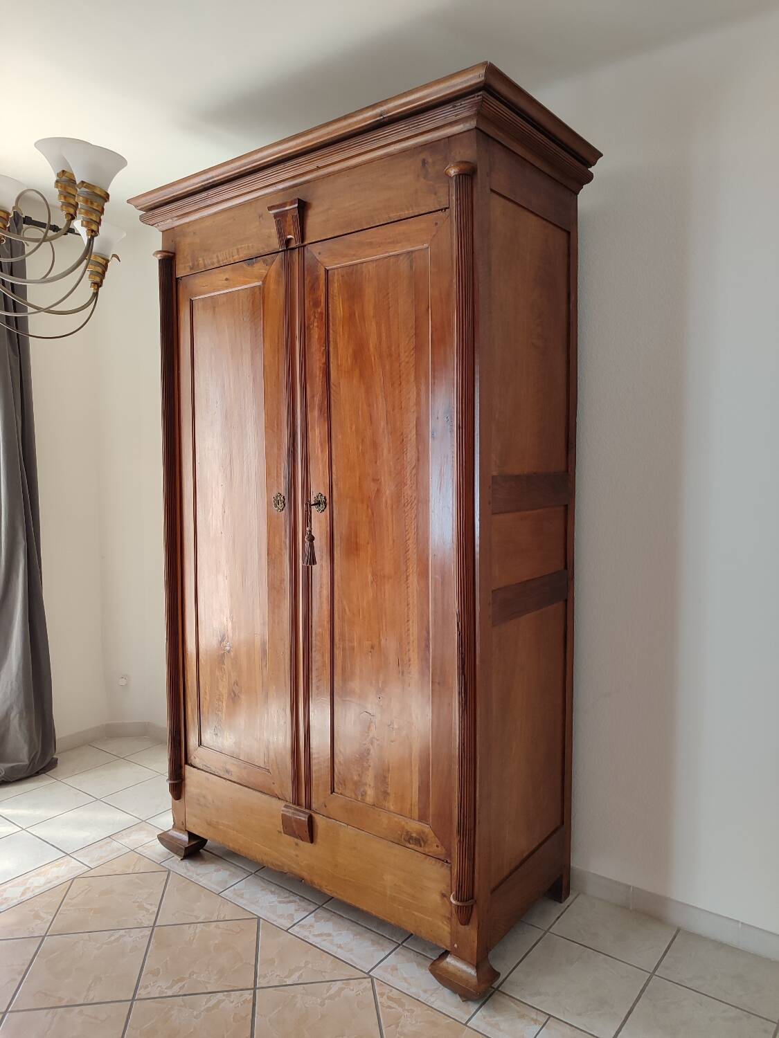 Armoire ancienne en bois
