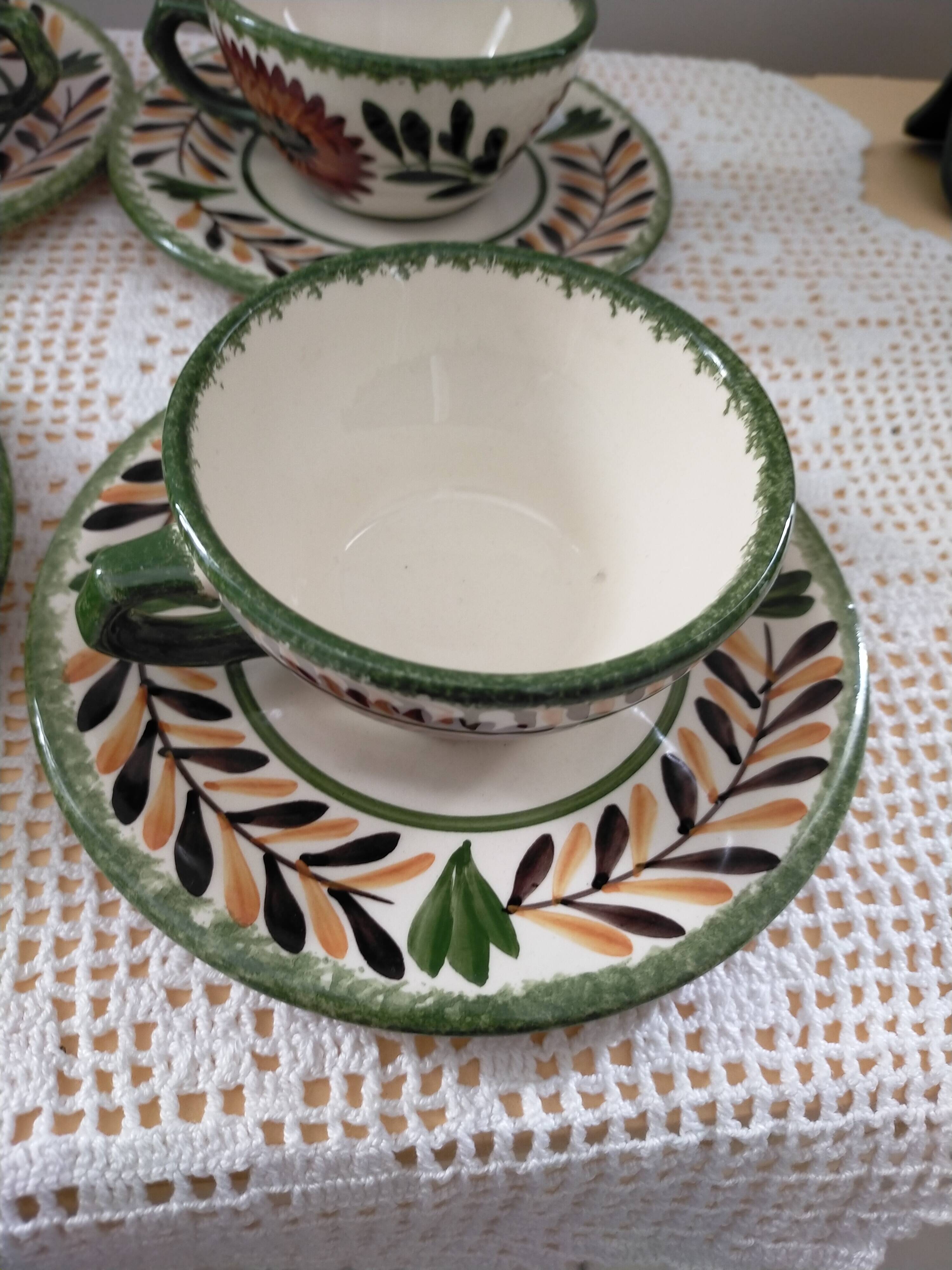 Coffee or tea service 6 cups and saucers