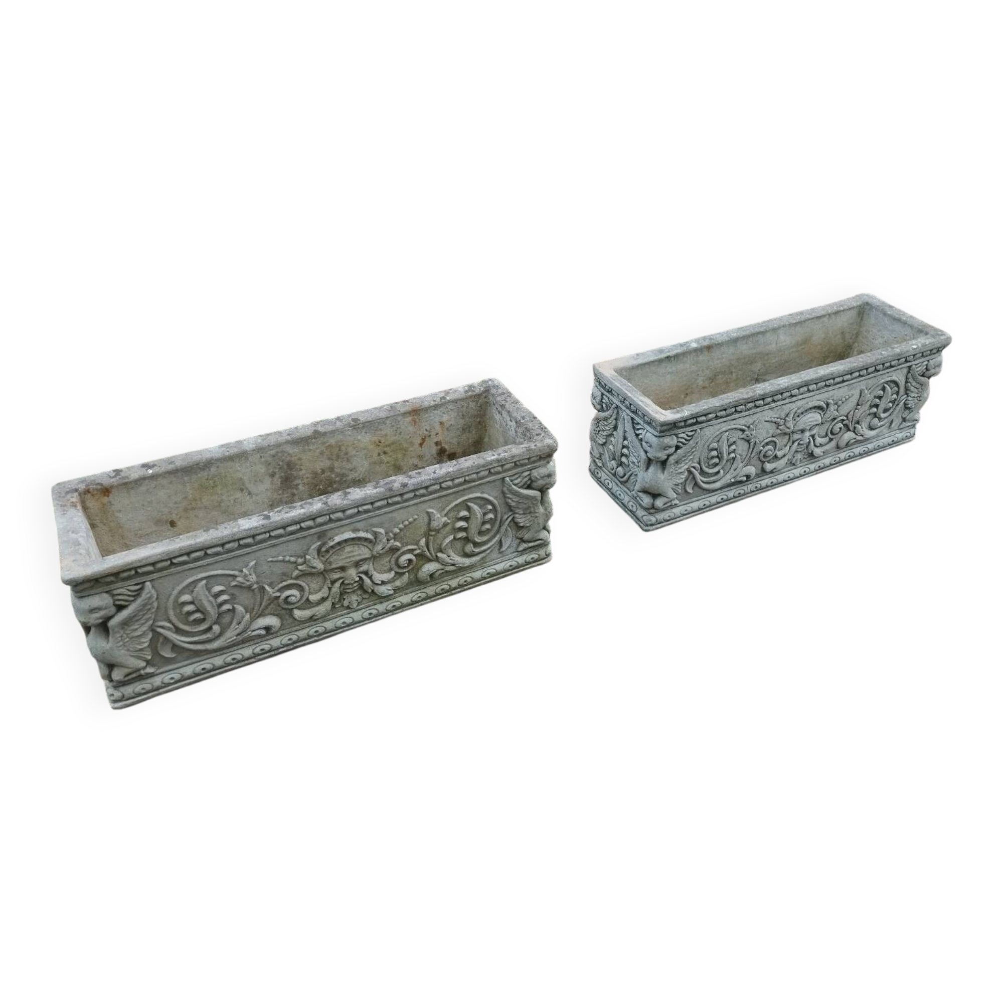 Pair of ancient stone Médicis planters