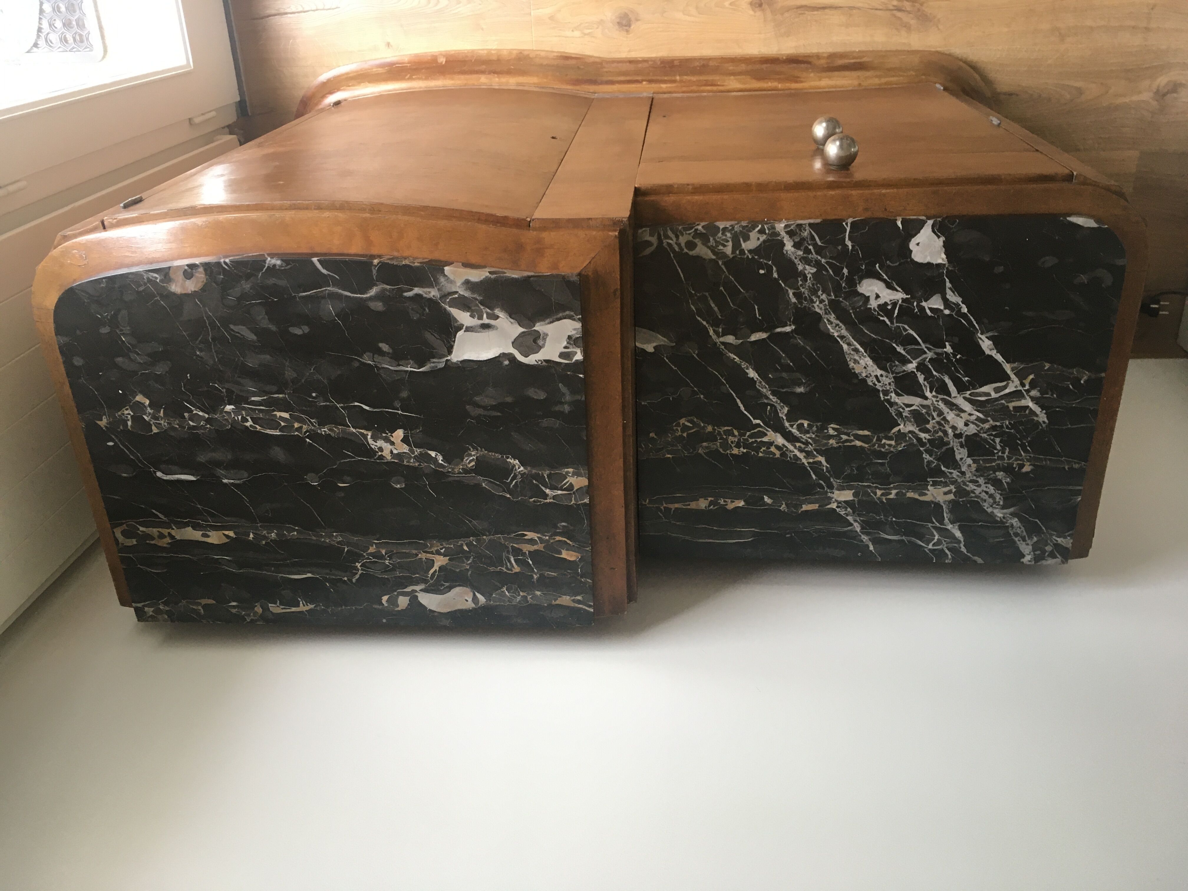 Buffet wood wood Art Deco black marble trays