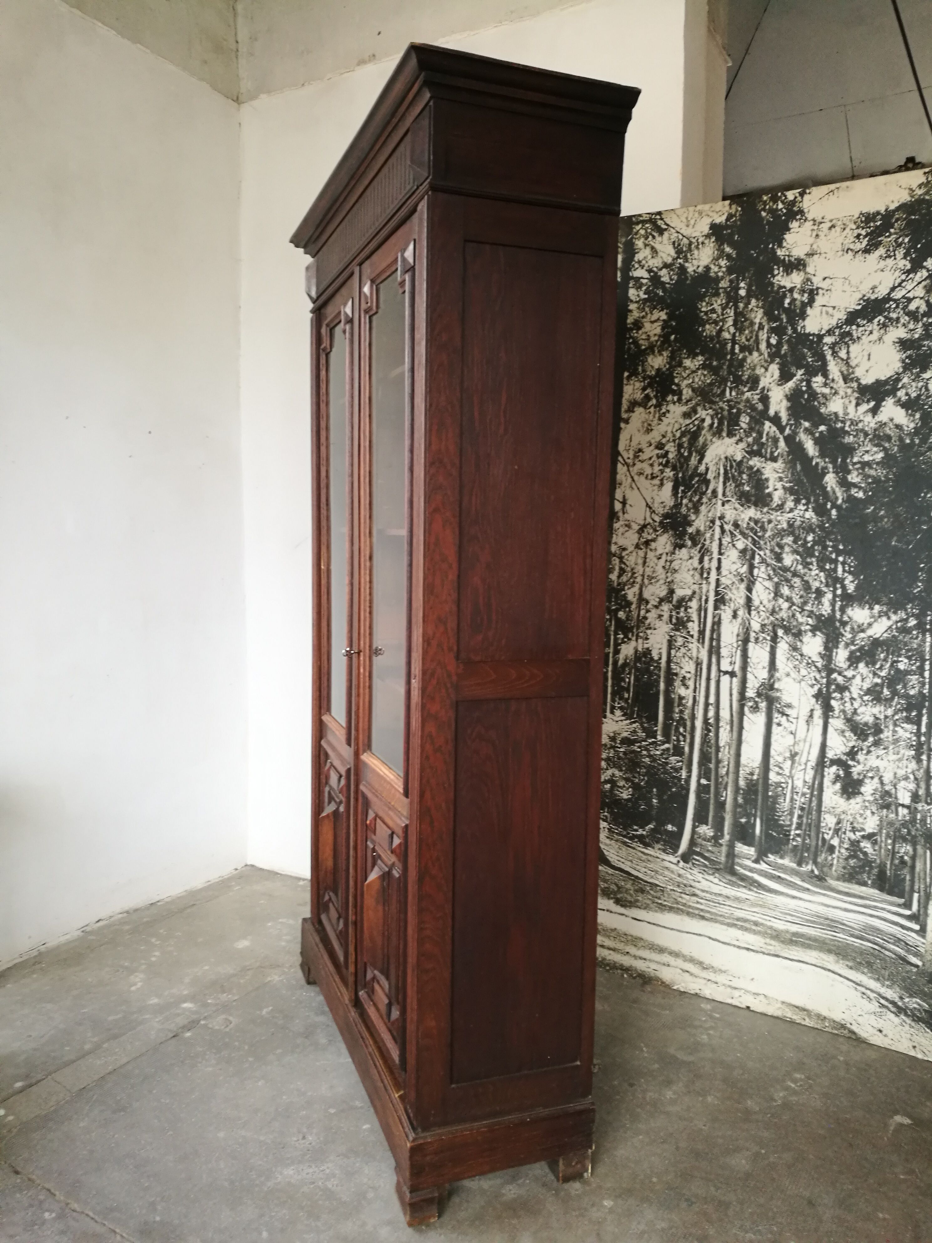 Vitrine en chêne bibliothèque  vers 1900