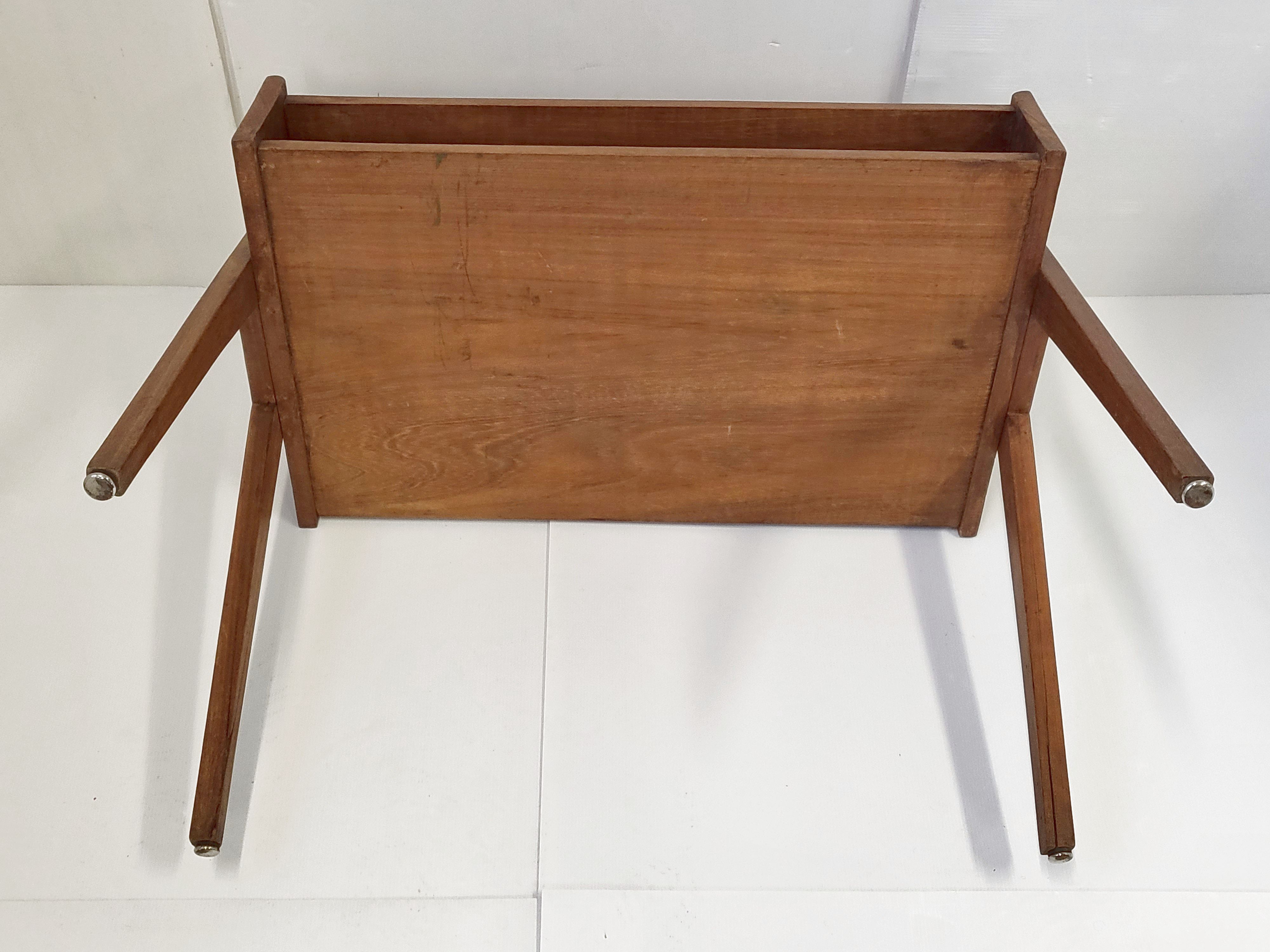 Vintage table 1950 compass feet