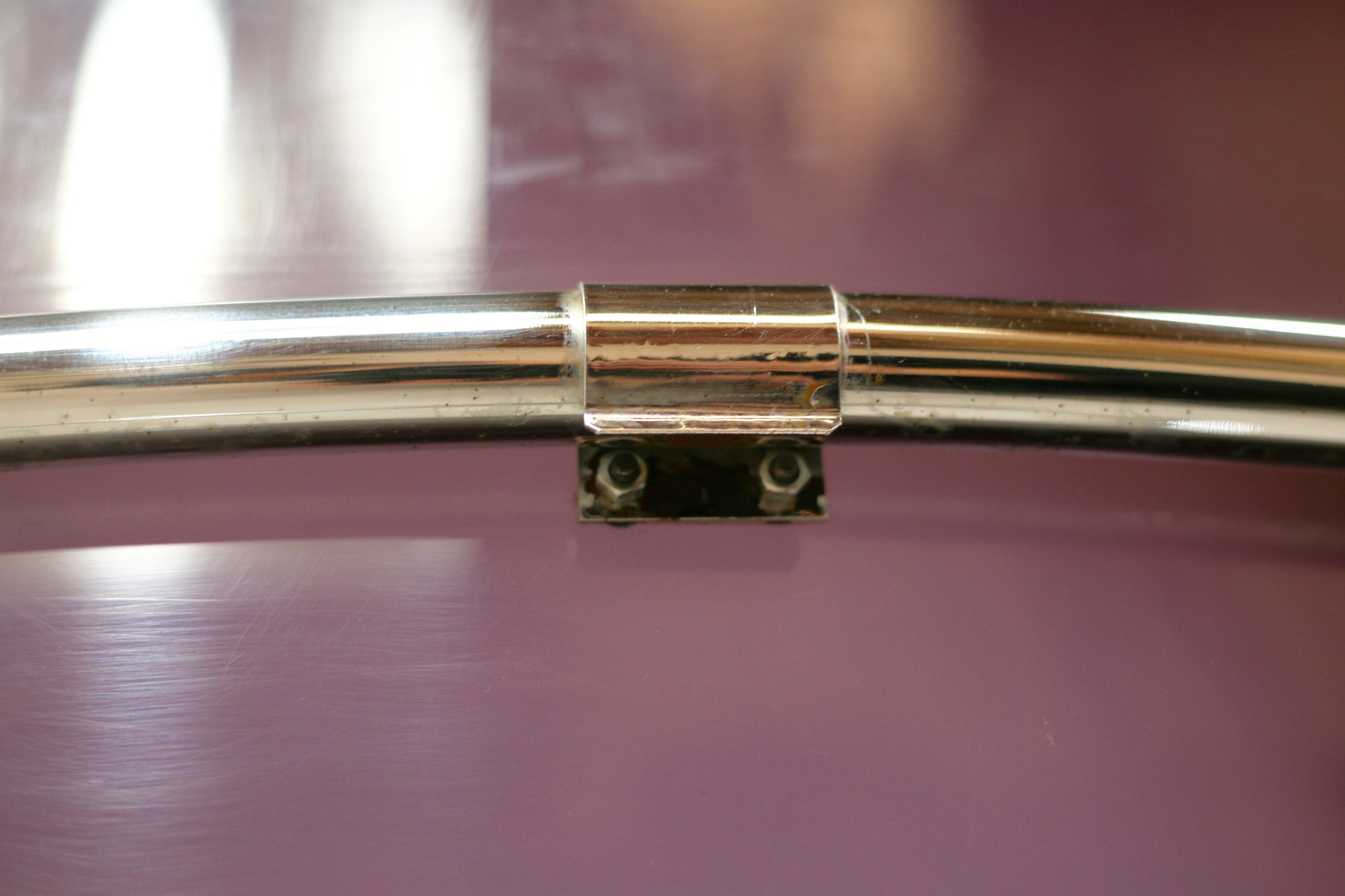 Pair of chairs by Yves Christin, tubular steel, purple plexiglass. Ed. Airborne, France cira 1970