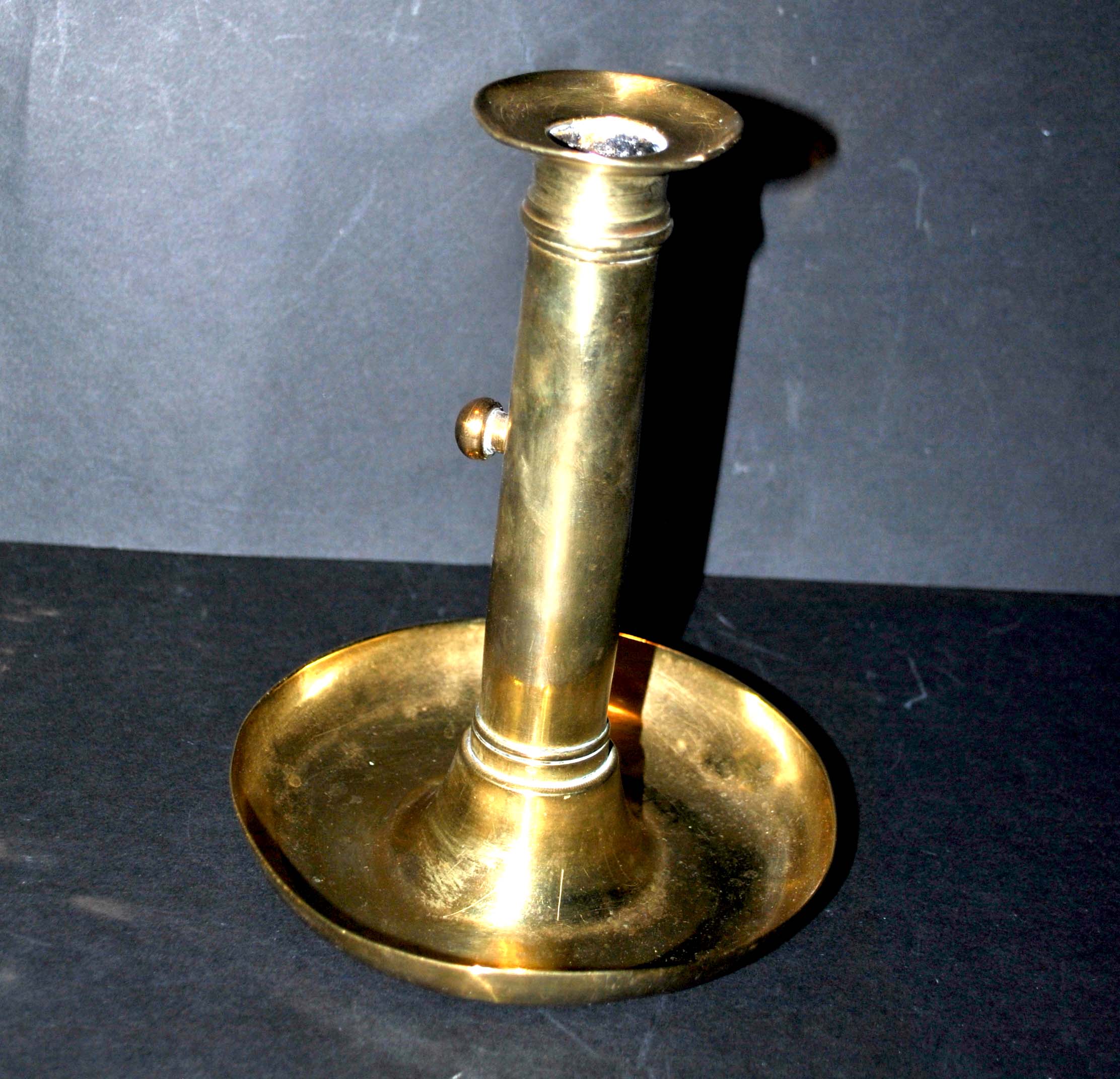Bougeoir à poussoir vintage en laiton doré - Chandelier rétro doré
