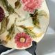 Art Deco barbotine plate from the 1930s – floral decoration of pink zinnia and dahlia – antique ceramic Ø 22 cm
