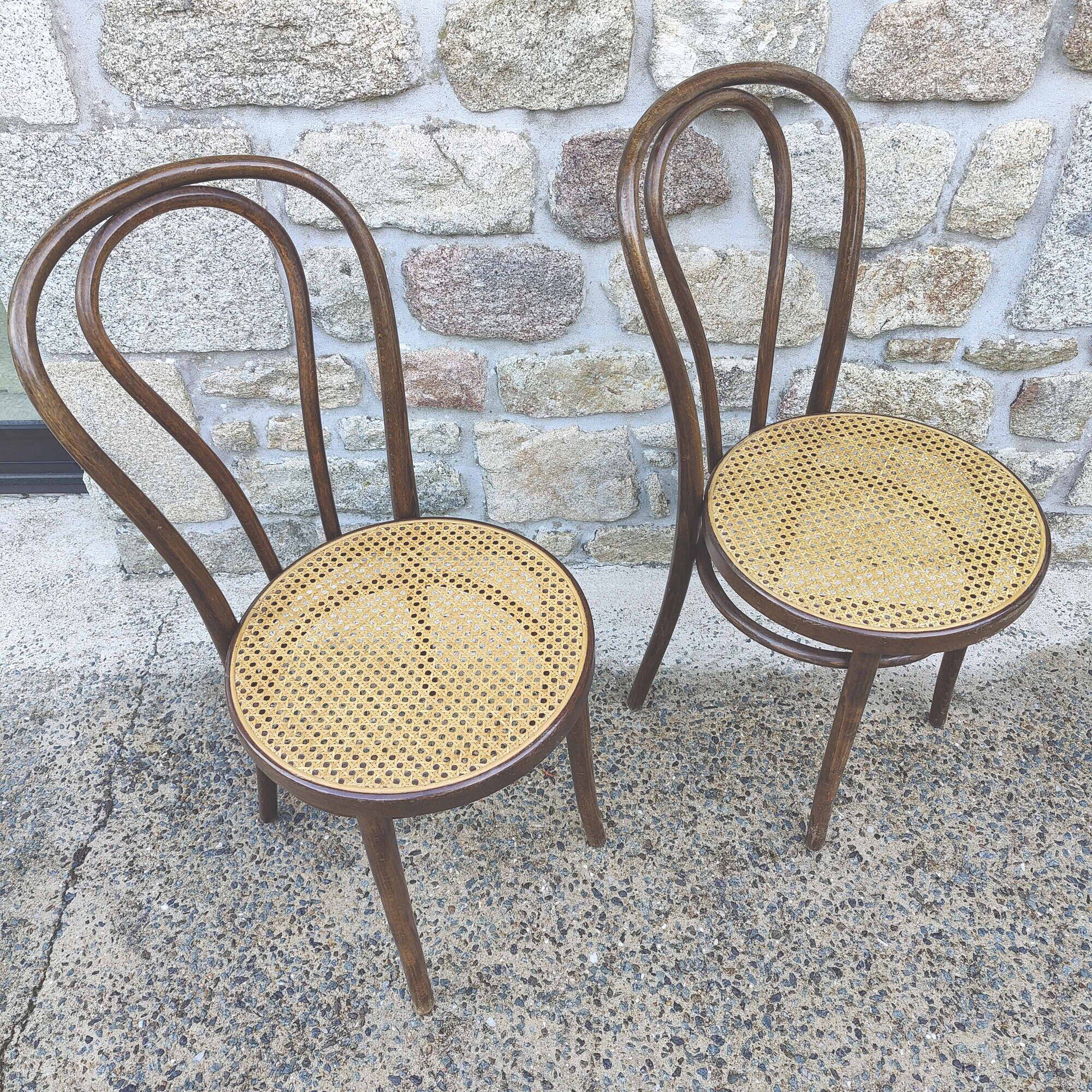 Pair of canned bistro chairs Thonet ZPM Radomsko in curved wood