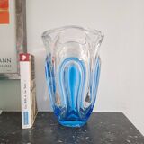 Large two-tone pressed glass vase in the Art Deco style (Walther Glas, Germany, late 20th century)