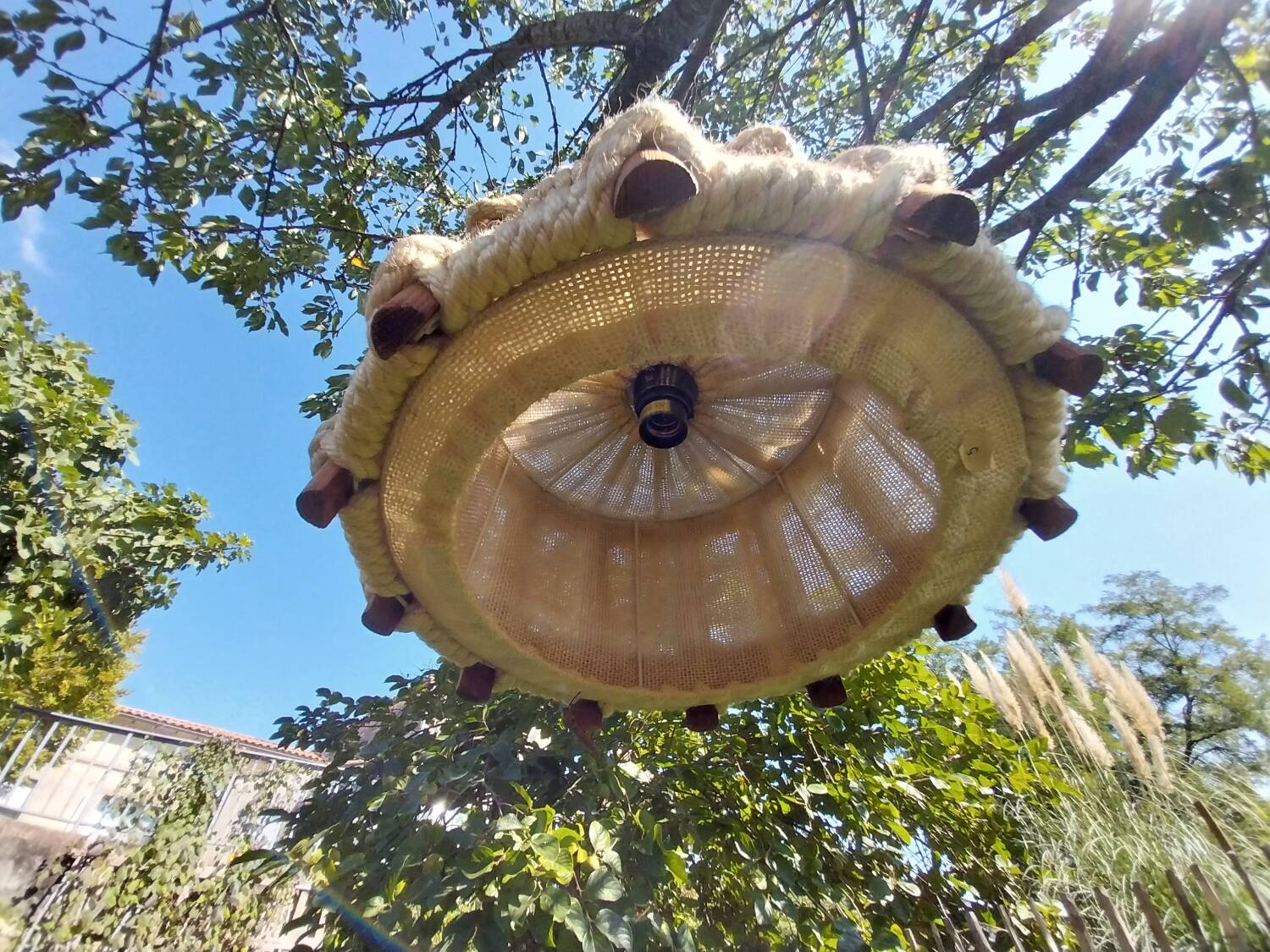 Wool and wood suspension