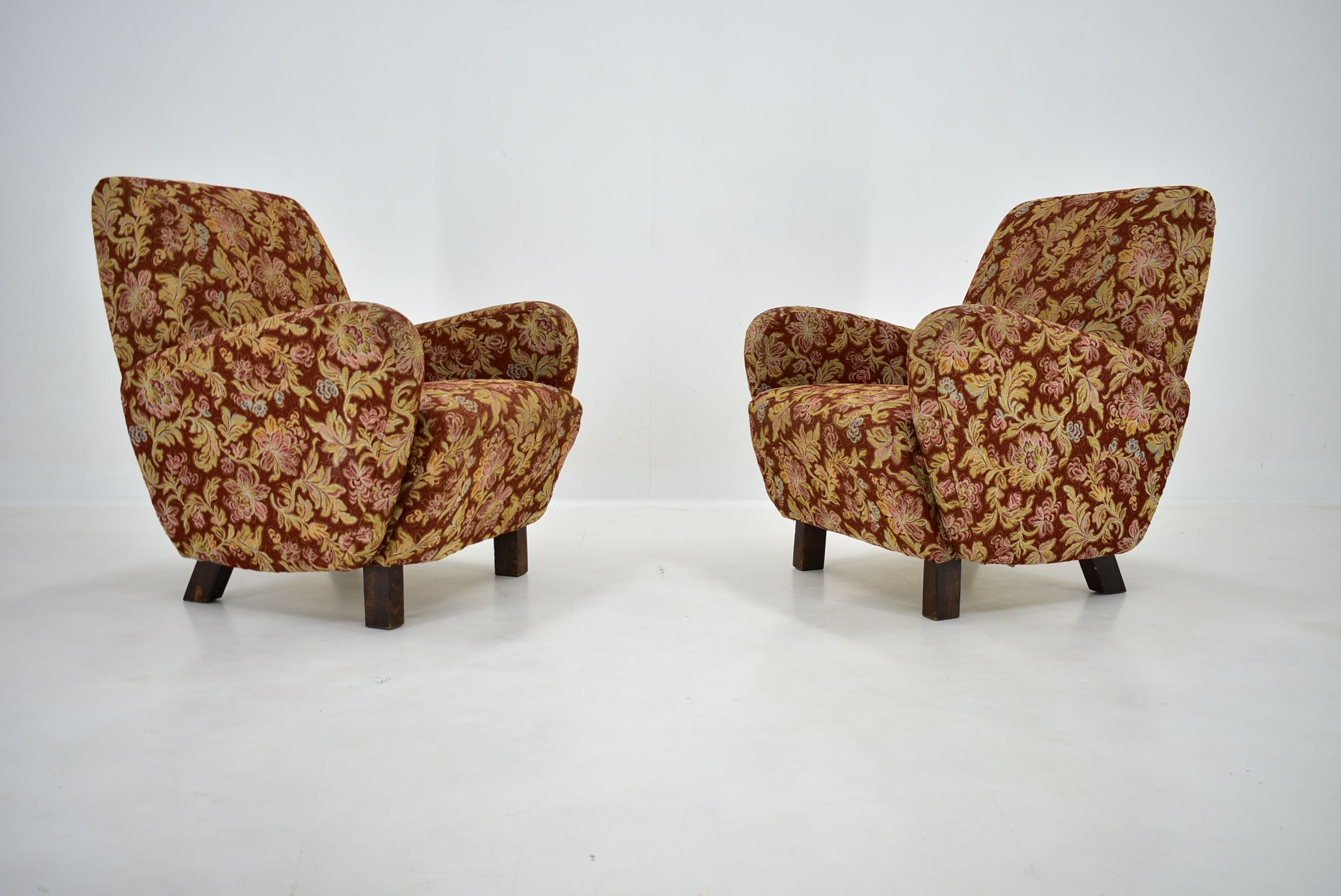 Set of Two Art Deco Armchairs H-283 by Jindřich Halabala, 1930s