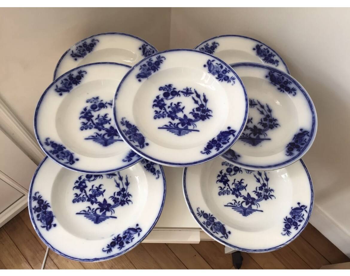 Set of 7 soup plates, Grand Bouquet Boch-Frères Keramis, 19th century