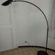 Lampadaire noir arqué Leonardo Marelli pour Estiluz vintage 1980'S