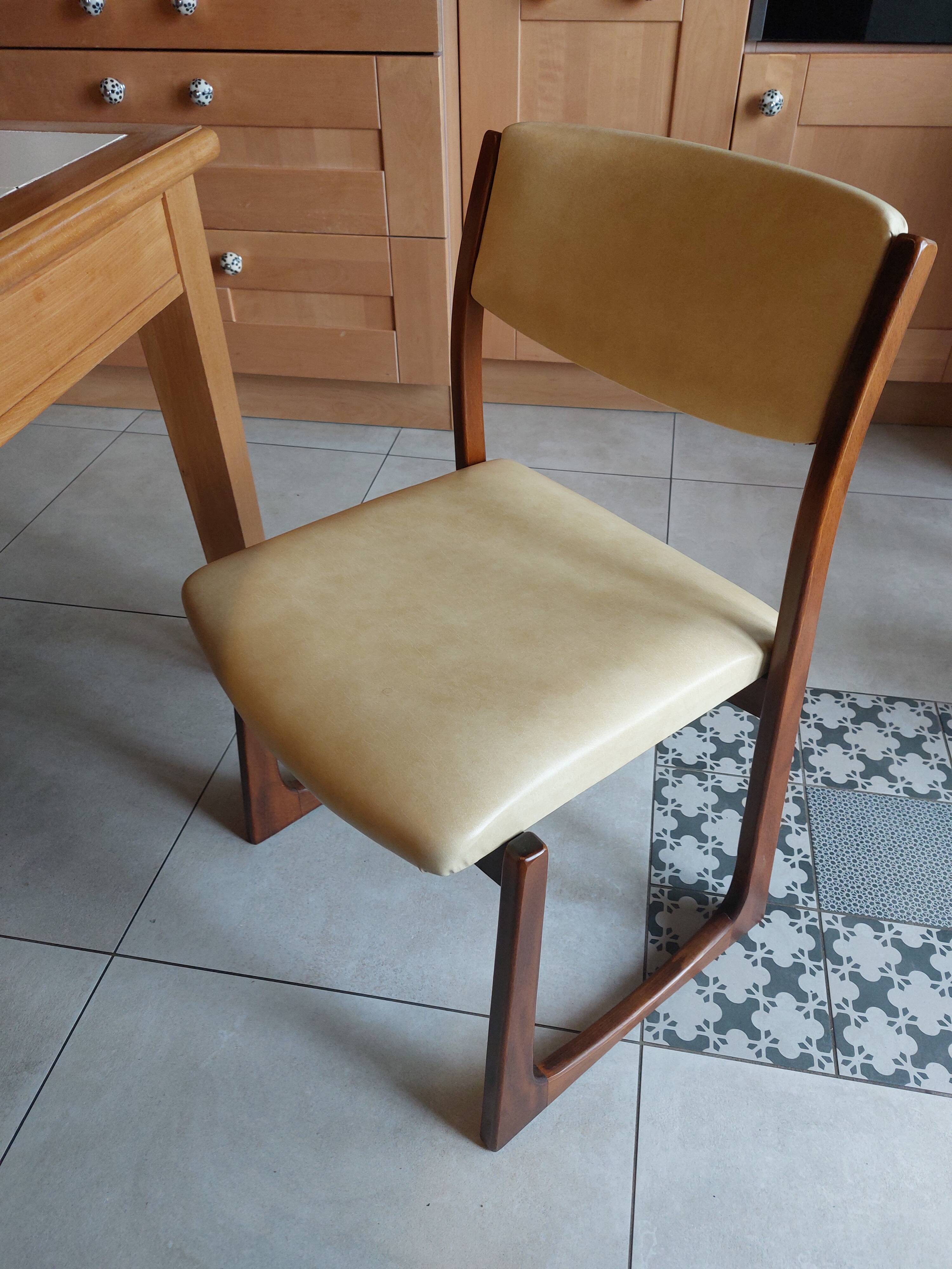 4 sled chairs, vintage