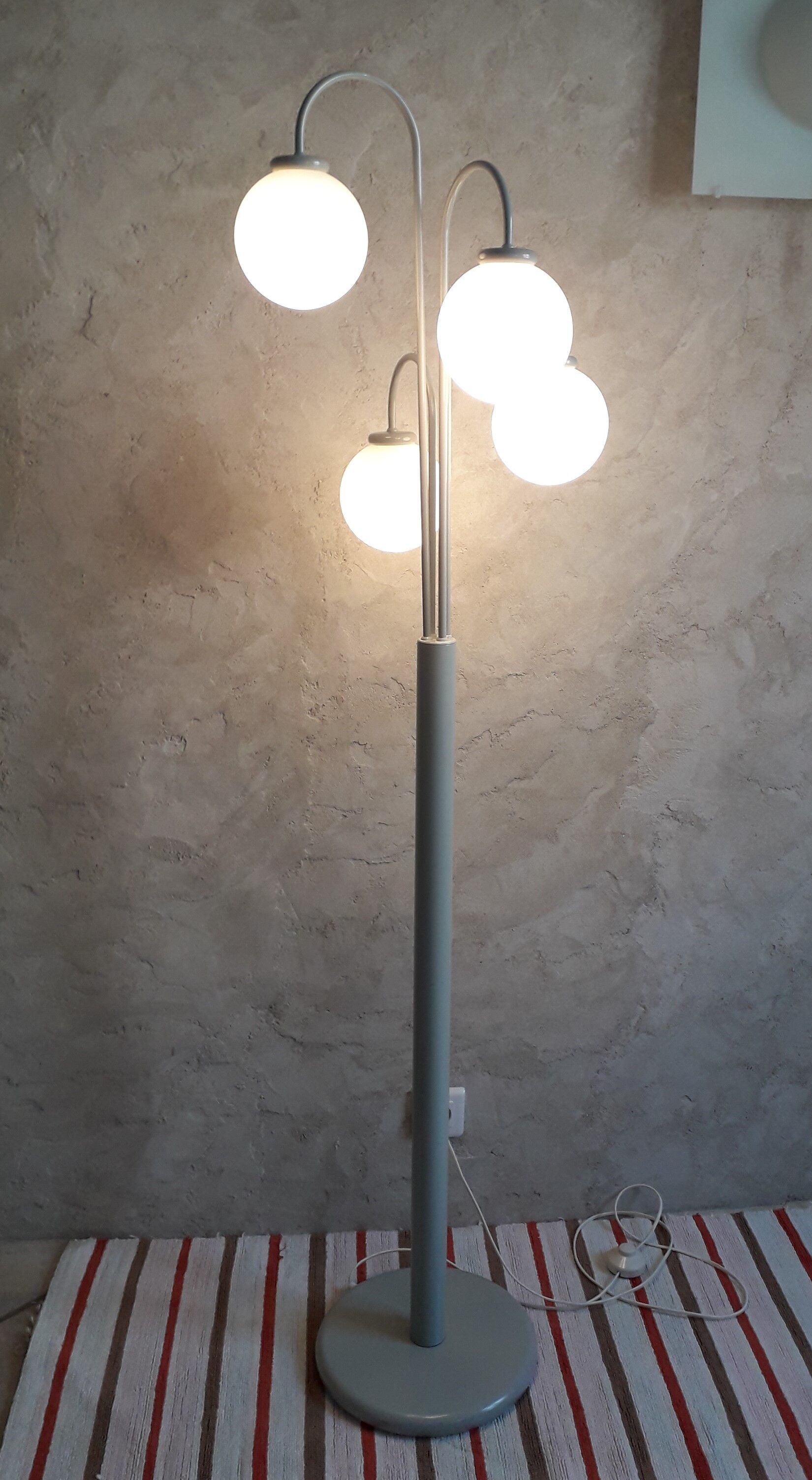 Floor lamp 4 white opaline muds