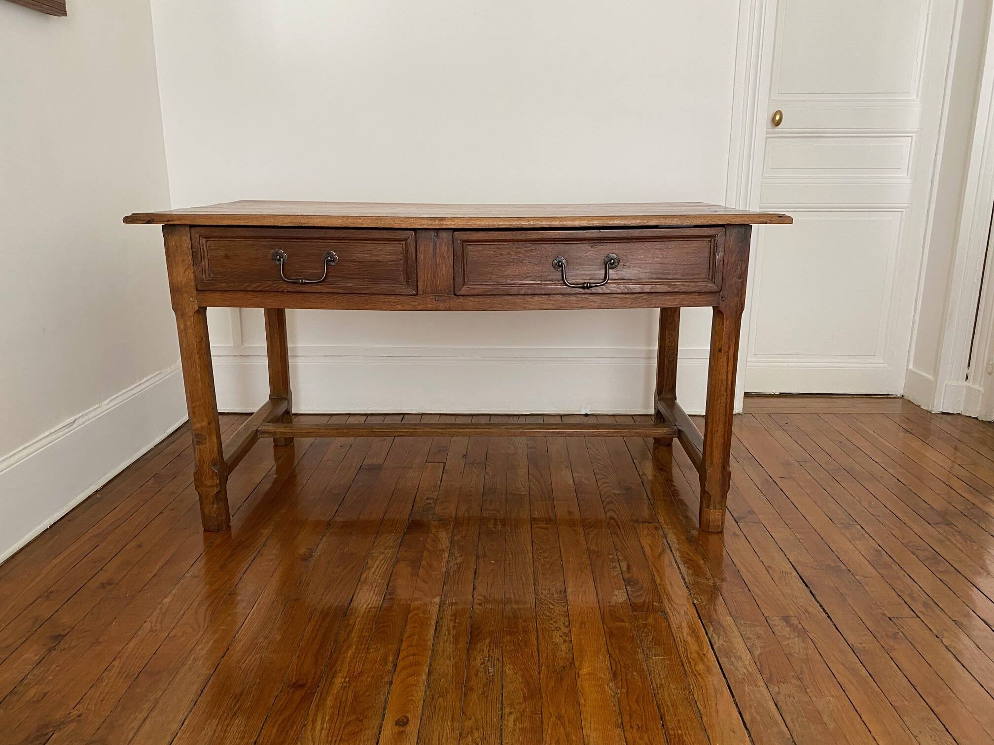 Oak farmhouse table from the early 19th century