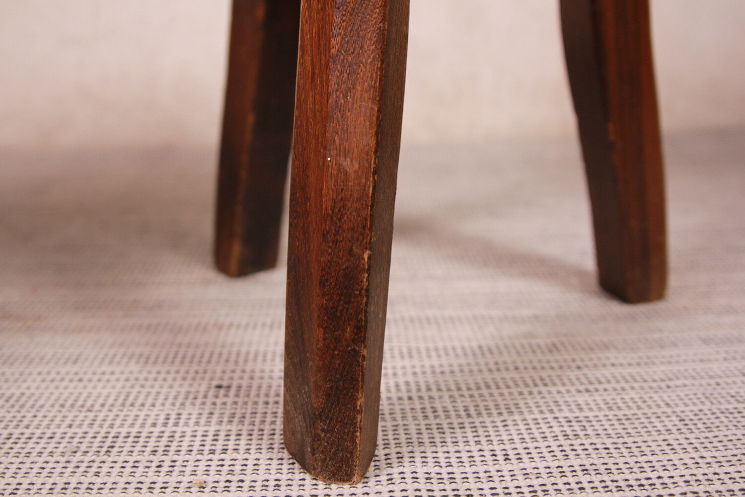 Octogonal stools