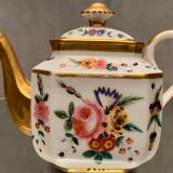 Selfish porcelain teapot Old Paris floral decoration polychrome and gold nineteenth