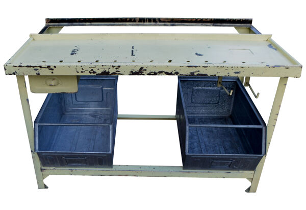 Meuble de tri postal