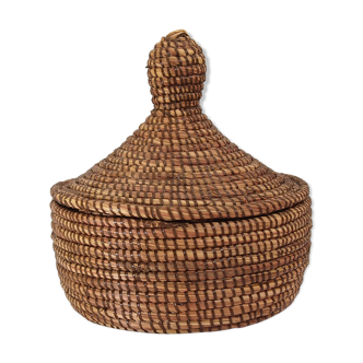 Wicker basket