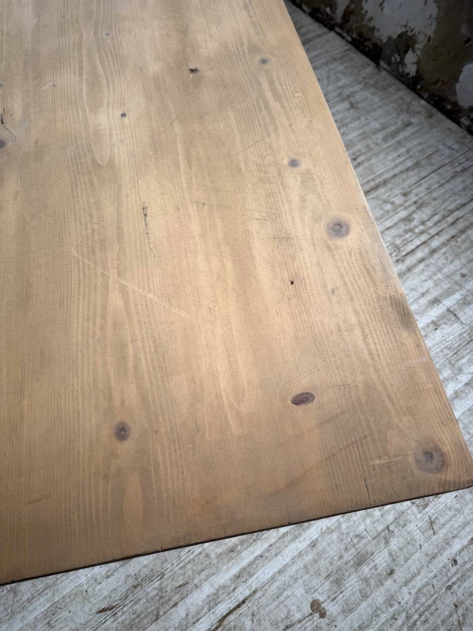 Pine farmhouse table 180cm
