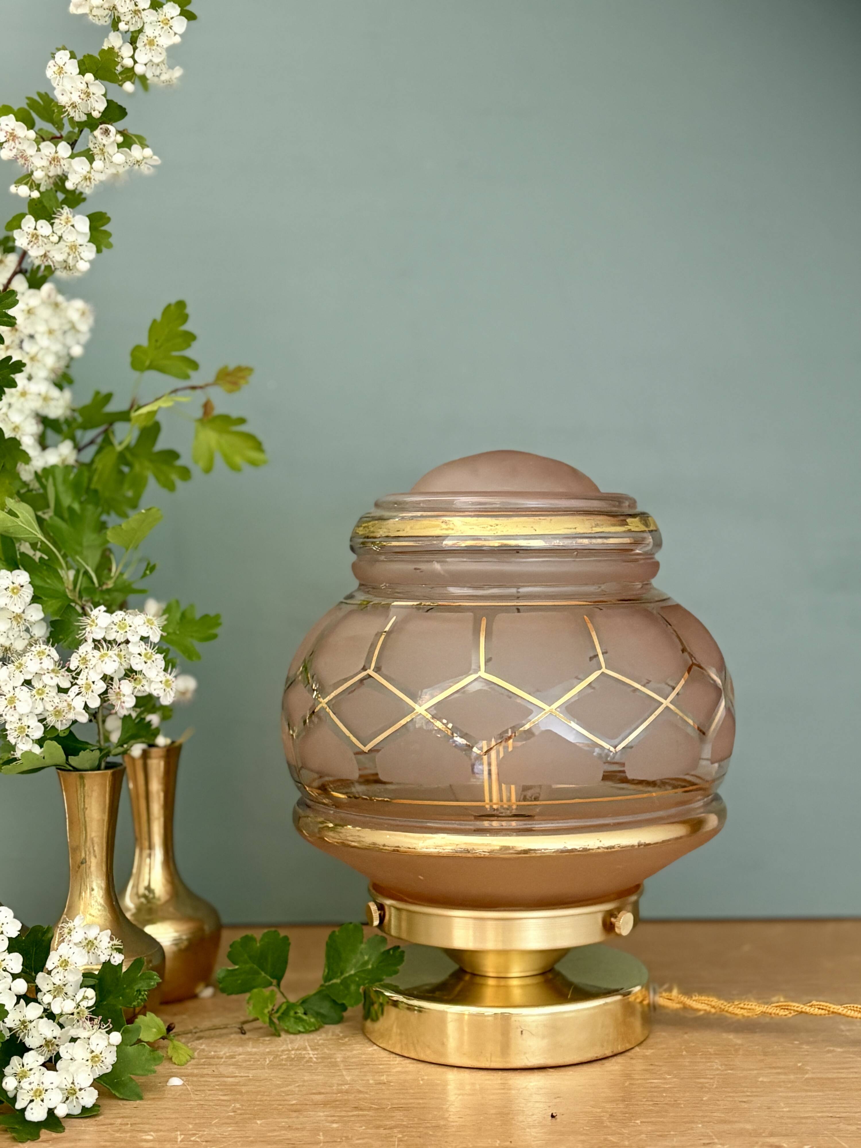 Vintage Art Deco globe table lamp in pink and gold glass.