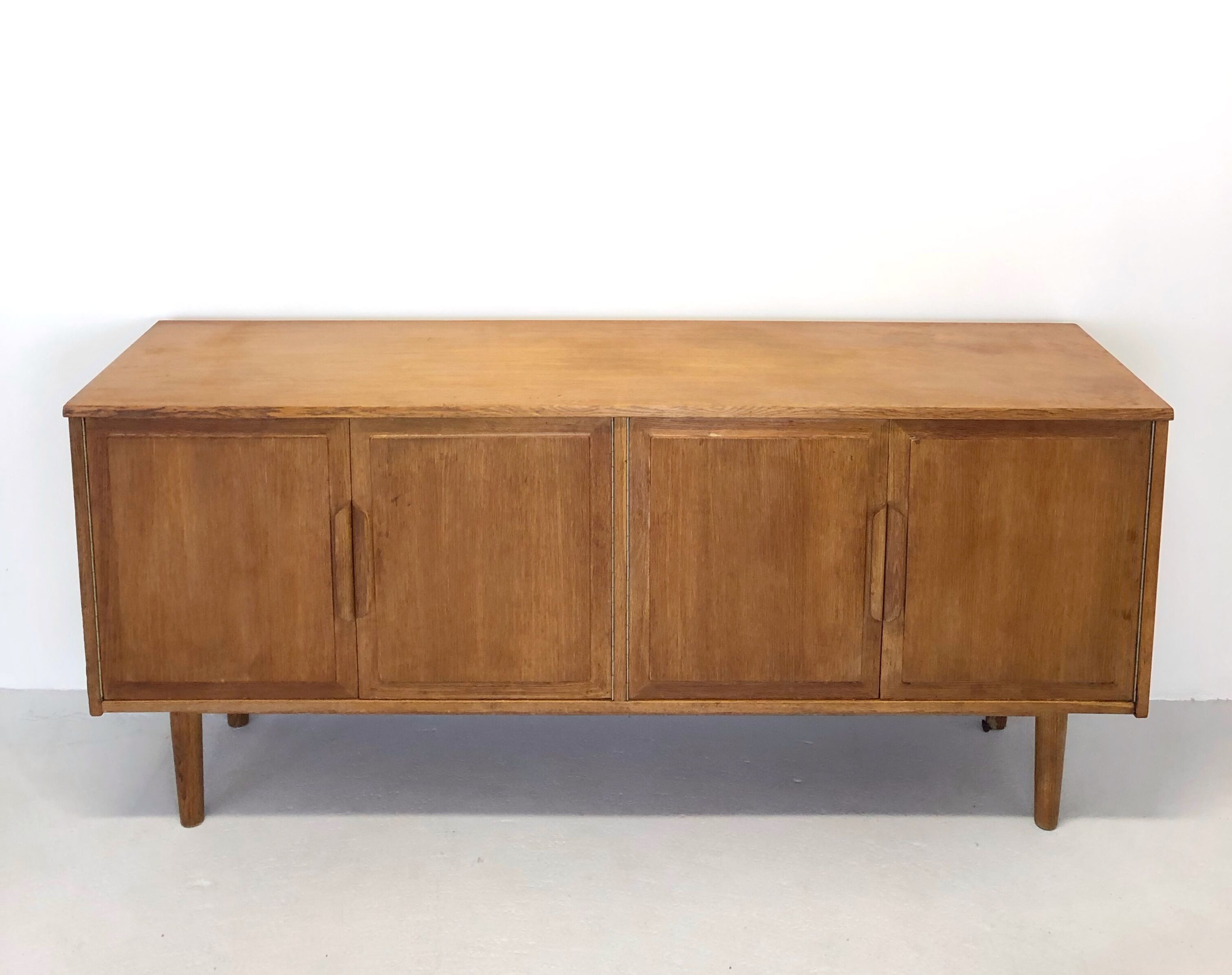 Vintage row in clear chene