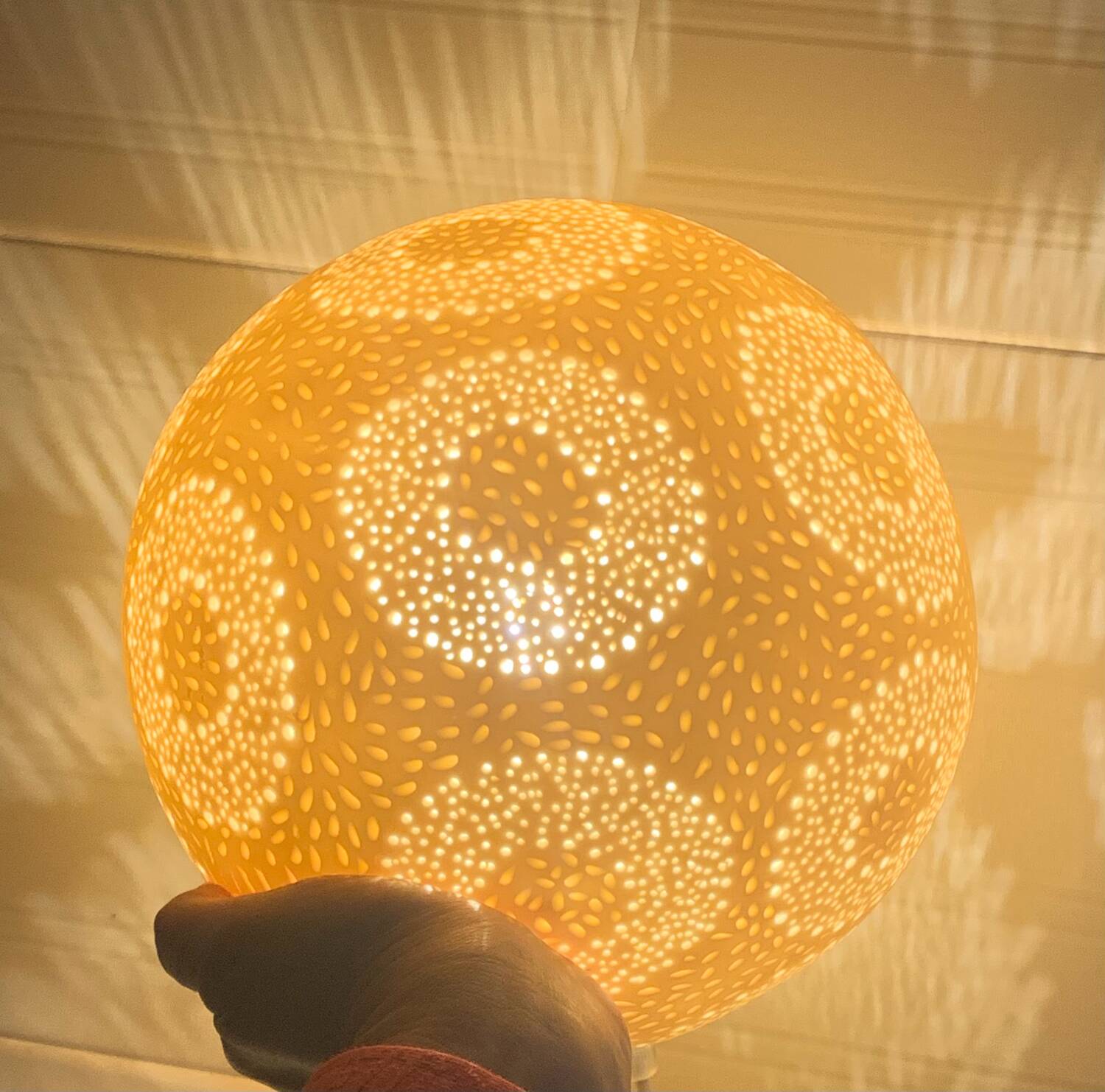 Porcelain lamp