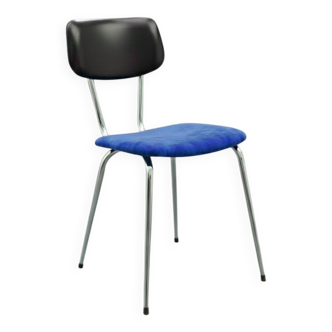 Chrome chair from the 70s – seat in electric blue velvet.