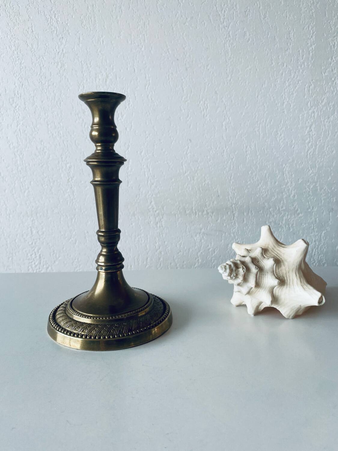 Bronze candle holder