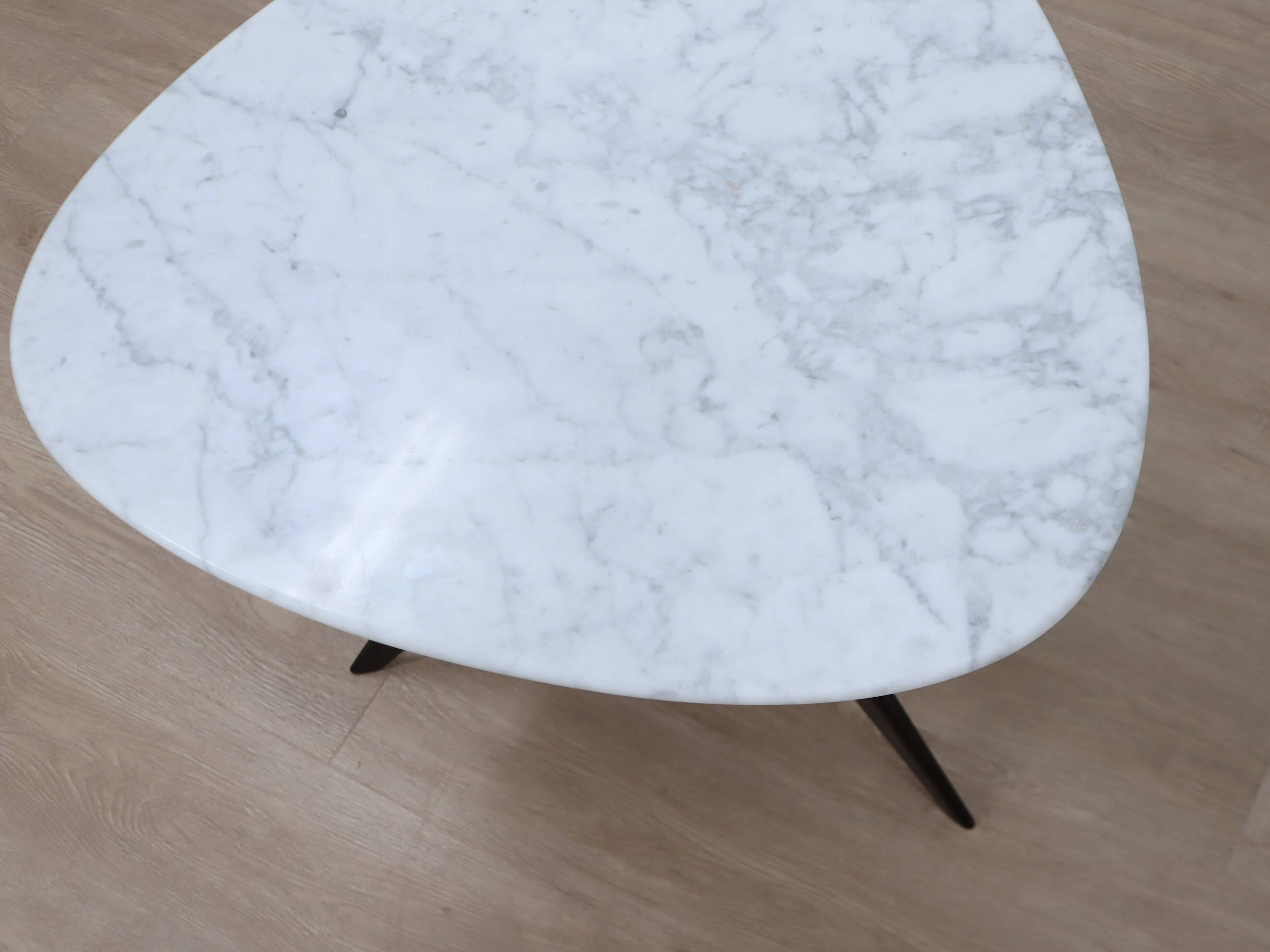 Mid century organic design tripode marble coffee table 1950s