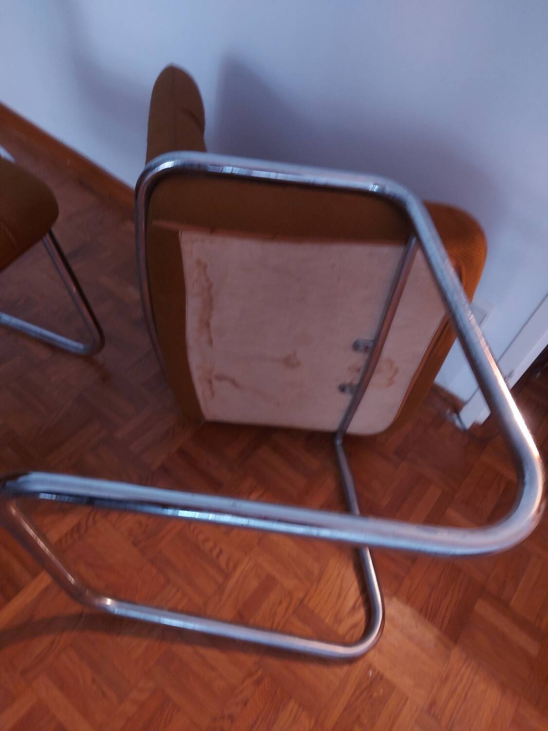 2  fauteuils par Yves Christin pour Airborne
