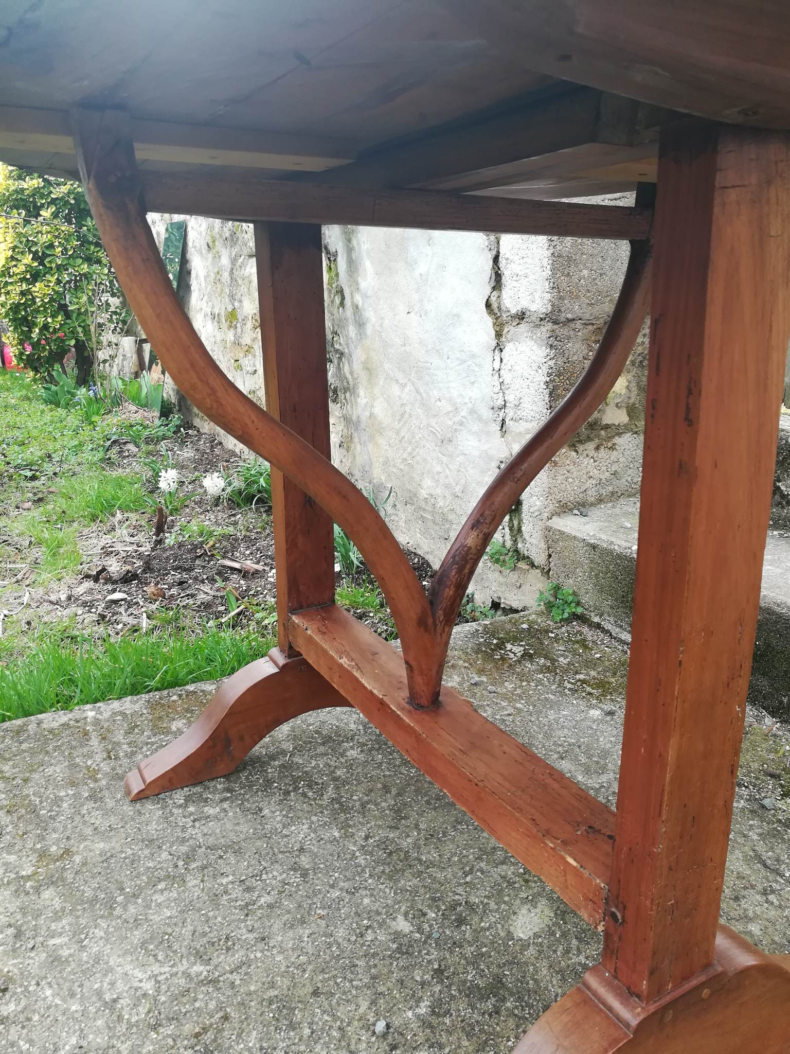 Harvest table Cognac 19th