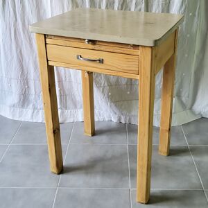 Desserte de cuisine vintage
