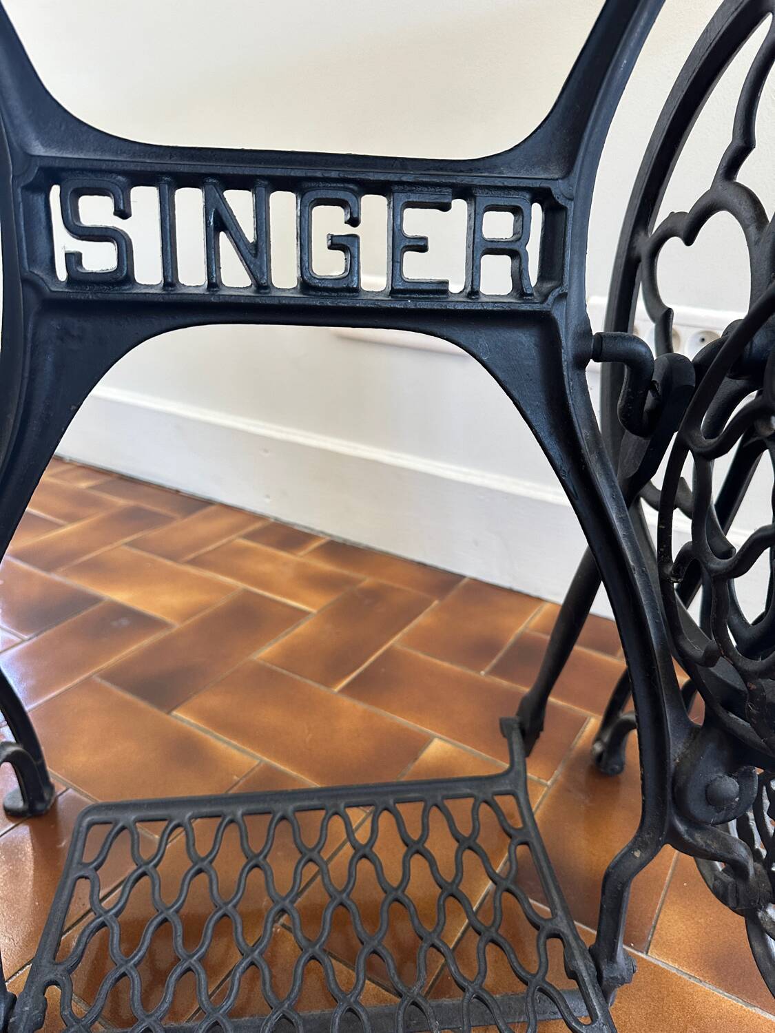 Sewing machine desk