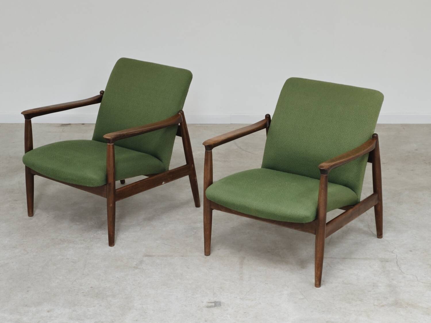 Pair of green GMF 64 armchairs by Edmund Homa, Poland 1960